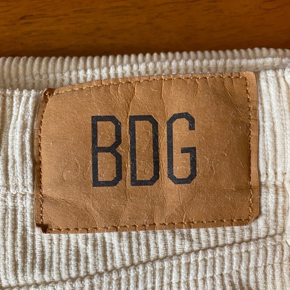 Urban Outfitters BDG, High Rise Baggy Wide Tooth Corduroy Wide Leg Pants, Ivory - Picture 5 of 9